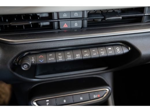 Fiat 600 1.2 Hybrid Urban | Camera | Apple Carplay & Android Auto | Parkeersensoren | Climate Controle | S... ActivLease financial lease
