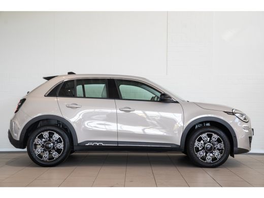 Fiat 600 1.2 Hybrid Urban | Camera | Apple Carplay & Android Auto | Parkeersensoren | Climate Controle | S... ActivLease financial lease