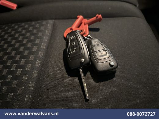 Ford Transit 2.0 TDCI 130pk Bakwagen Laadklep Euro6 Airco | 951kg laadvermogen | Camera | Navigatie | Cruiseco... ActivLease financial lease