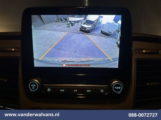 Ford Transit 2.0 TDCI 130pk Bakwagen Laadklep Euro6 Airco | 951kg laadvermogen | Camera | Navigatie | Cruiseco... ActivLease financial lease