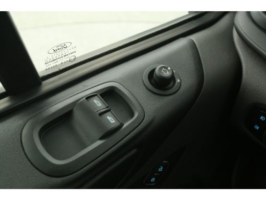 Ford Transit Custom 280 2.0 TDCI L1H1 | Airco | Cruise | 3-Zits | Kasten | Parkeersens. | Trekhaak ActivLease financial lease