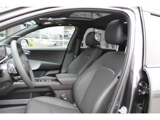 Hyundai IONIQ 6 Lounge Sky AWD 77.4 kWh | Schuifkantel dak | 20 INCH | Lederen bekleding | 360 Camera | ActivLease financial lease