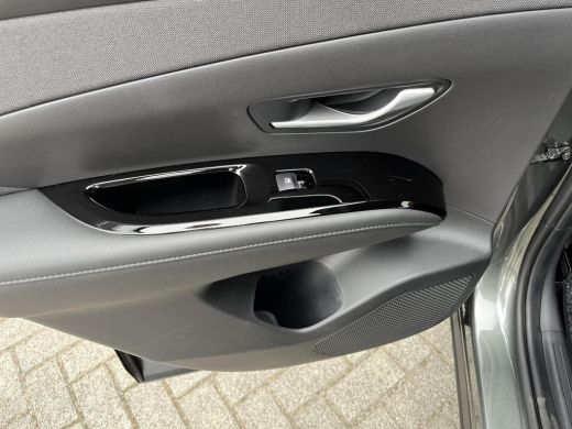 Hyundai Tucson 1.6 T-GDI PHEV Comfort 4WD | Rijklaarprijs! | Trekhaak | Achteruitrijcamera | Voorstoelen Verwarmd | ActivLease financial lease