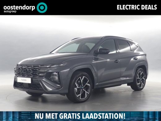 Hyundai Tucson 1.6 T-GDI PHEV N Line Business | 3.000,- korting | Gratis laadstation t.w.v. 589,- | Uit voorraad... Hyundai Tucson 1.6 T-GDI PHEV N Line Business | 3.000,- korting | Gratis laadstation t.w.v. 589,- | Uit voorraad...