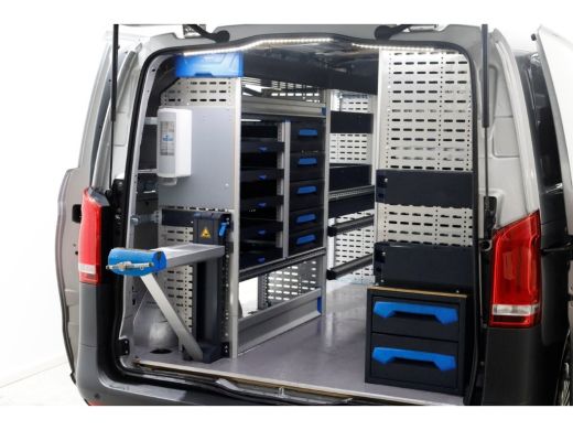 Mercedes-Benz Vito 114 CDI 136pk Compact 9G Automaat 2x Schuifdeur/LED/Camera/Navi/Inrichting 07-2022 ActivLease financial lease