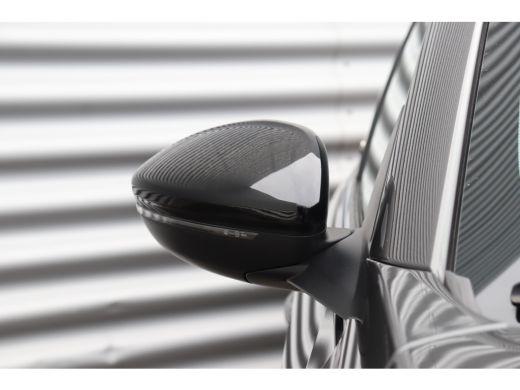 Opel Corsa-e EV 136PK ELEGANCE LAUNCH EDITION AUTOMAAT / NAVI / LEDER / CLIMA / PDC / 17" LMV / CAMERA / FULL-... ActivLease financial lease