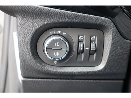 Opel Corsa-e EV 136PK ELEGANCE LAUNCH EDITION AUTOMAAT / NAVI / LEDER / CLIMA / PDC / 17" LMV / CAMERA / FULL-... ActivLease financial lease