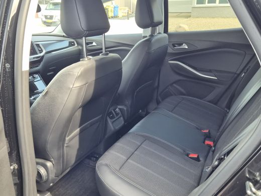 Opel Grandland 1.2 130PK Turbo Level | Achteruitrijcamera | Winterpakket | 18 Inch LMV | Cruise control | Leder ... ActivLease financial lease