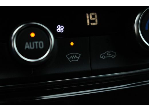 Opel Grandland 1.2 Turbo GS-Line aut. | Stoel & Stuur verwarming | Camera | Climate | Carplay | ActivLease financial lease