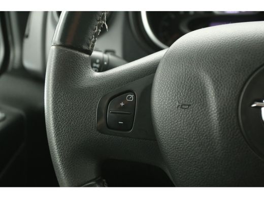 Opel Vivaro 1.6 CDTI L2H1 | DC | 6-Zits | Airco | Cruise | Camera | Navi | Parkeersens. | Trekh. | Imperiaal ActivLease financial lease