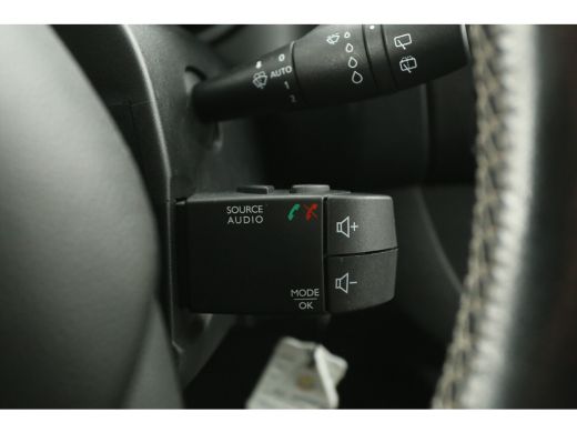 Opel Vivaro 1.6 CDTI L2H1 | DC | 6-Zits | Airco | Cruise | Camera | Navi | Parkeersens. | Trekh. | Imperiaal ActivLease financial lease