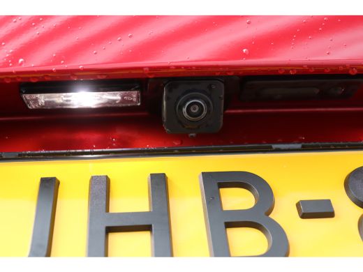 Peugeot 3008 1.6 HYBRID 225PK GT PACK AUTOMAAT / NAVI / LEDER / CLIMA / PDC / 19" LMV / CAMERA / BLACK PACK / ... ActivLease financial lease