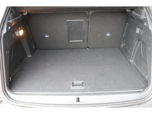 Peugeot 3008 1.6 HYBRID 225PK GT PACK AUTOMAAT / NAVI / LEDER / CLIMA / PDC / 19" LMV / CAMERA / BLACK PACK / ... ActivLease financial lease