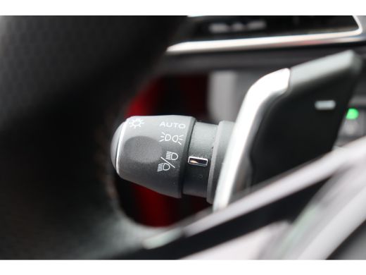 Peugeot 3008 1.6 HYBRID 225PK GT PACK AUTOMAAT / NAVI / LEDER / CLIMA / PDC / 19" LMV / CAMERA / BLACK PACK / ... ActivLease financial lease