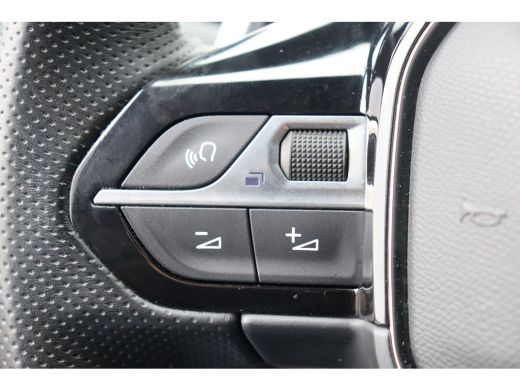 Peugeot 3008 1.6 HYBRID 225PK GT PACK AUTOMAAT / NAVI / LEDER / CLIMA / PDC / 19" LMV / CAMERA / BLACK PACK / ... ActivLease financial lease