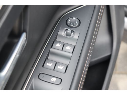 Peugeot 5008 1.2 PURETECH 130PK GT PACK AUTOMAAT / NAVI / CLIMA / PDC / 19" LMV / CAMERA / KEYLESS / FULL-LED ... ActivLease financial lease