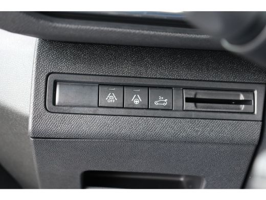 Peugeot 5008 1.2 PURETECH 130PK GT PACK AUTOMAAT / NAVI / CLIMA / PDC / 19" LMV / CAMERA / KEYLESS / FULL-LED ... ActivLease financial lease