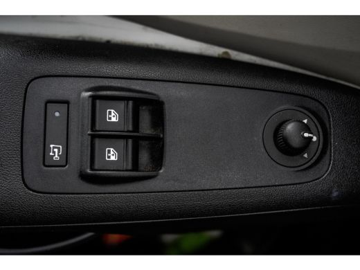 Peugeot Boxer 2.0 BlueHDI L3H3 | 160PK | Camera | Navigatie | Cruise | Airco | 3T Trekgewicht | Euro 6 ActivLease financial lease