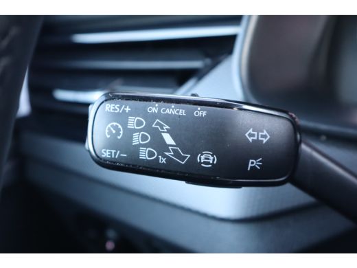 Skoda Kamiq 110PK 1.0 TSI Ambition | Airco | Apple Carplay/Android Auto|telefoonintegratie premium | Cruise c... ActivLease financial lease