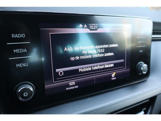 Skoda Kamiq 110PK 1.0 TSI Ambition | Airco | Apple Carplay/Android Auto|telefoonintegratie premium | Cruise c... ActivLease financial lease