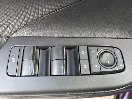 Toyota C-HR 1.8 Hybrid 140 Dynamic | All-in prijs | Automaat | Apple/Android auto ActivLease financial lease