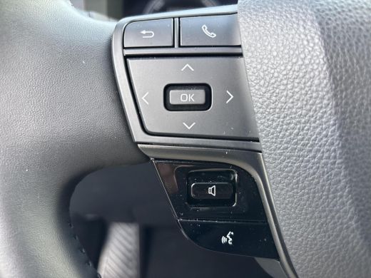 Toyota C-HR 1.8 Hybrid 140 Dynamic | All-in prijs | Automaat | Apple/Android auto ActivLease financial lease