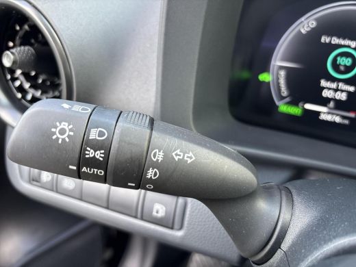 Toyota C-HR 1.8 Hybrid 140 Dynamic | All-in prijs | Automaat | Apple/Android auto ActivLease financial lease