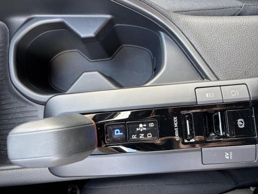 Toyota C-HR 1.8 Hybrid 140 Dynamic | All-in prijs | Automaat | Apple/Android auto ActivLease financial lease