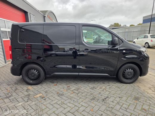 Toyota ProAce 1.5 D-4D Cool Comfort ActivLease financial lease