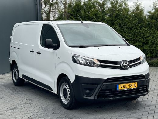 Toyota ProAce 2.0 D-4D 145 PK / L2H1 / 1e EIGENAAR / 43.241 KM !! / AIRCO / CRUISE / 3-ZITS / BLUETOOTH ActivLease financial lease