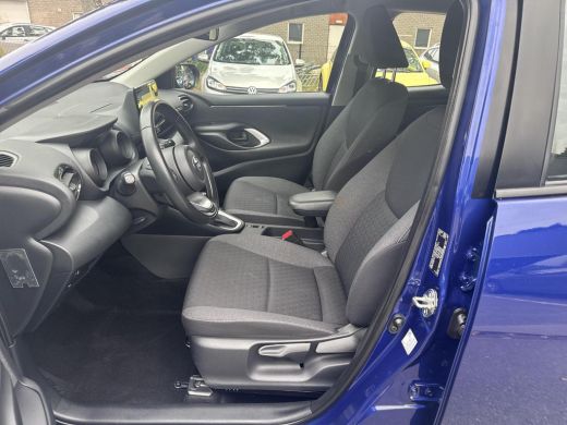 Toyota Yaris 1.5 Hybrid Dynamic | 06-10141018 Voor meer informatie ActivLease financial lease