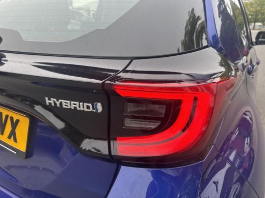 Toyota Yaris 1.5 Hybrid Dynamic | 06-10141018 Voor meer informatie ActivLease financial lease