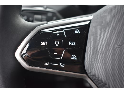 Volkswagen ID.4 Pro Limited Edition 77 kWh | TREKHAAK | BLACK STYLE | CAMERA | NAVIGATIE | STUUR + STOELVERW. ActivLease financial lease