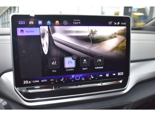 Volkswagen ID.4 Pro Limited Edition 77 kWh | TREKHAAK | BLACK STYLE | CAMERA | NAVIGATIE | STUUR + STOELVERW. ActivLease financial lease