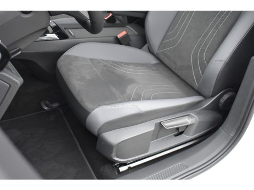 Volkswagen ID.4 Pro Limited Edition 77 kWh | TREKHAAK | BLACK STYLE | CAMERA | NAVIGATIE | STUUR + STOELVERW. ActivLease financial lease
