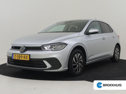 Volkswagen Polo 1.0 TSI Edition 96pk | Camera achter | Adaptief cruise control | Navigatie via app connect | Park... Volkswagen Polo 1.0 TSI Edition 96pk | Camera achter | Adaptief cruise control | Navigatie via app connect | Park...