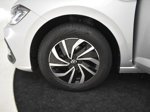 Volkswagen Polo 1.0 TSI Edition 96pk | Camera achter | Adaptief cruise control | Navigatie via app connect | Park... ActivLease financial lease