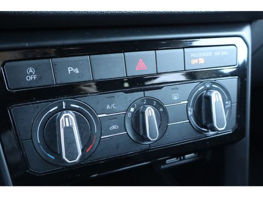 Volkswagen T-Cross 95PK 1.0 TSI Life | Airco | Cruise control adaptief | Hill hold functie ActivLease financial lease