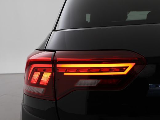 Volkswagen T-Roc 1.5 TSI 150 PK DSG SPORT *BTW* + VIRTUAL COCKPIT | BEATS | 18 INCH | APAPTIVE CRUISE | LED | STOE... ActivLease financial lease