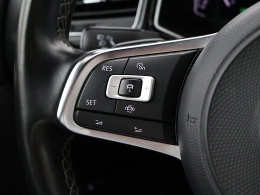 Volkswagen T-Roc 1.5 TSI 150 PK DSG SPORT *BTW* + VIRTUAL COCKPIT | BEATS | 18 INCH | APAPTIVE CRUISE | LED | STOE... ActivLease financial lease