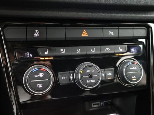 Volkswagen T-Roc 1.5 TSI 150 PK DSG SPORT *BTW* + VIRTUAL COCKPIT | BEATS | 18 INCH | APAPTIVE CRUISE | LED | STOE... ActivLease financial lease