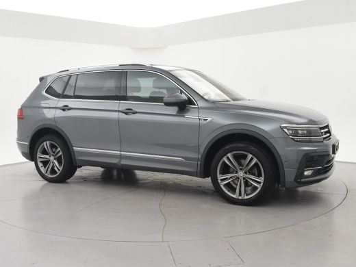 Volkswagen Tiguan Allspace 1.5 TSI R-LINE + PANORAMA | FIETSENDRAGER | TREKHAAK | MASSAGE | VIRTUAL COCKPIT | DAKDRAGERS ActivLease financial lease