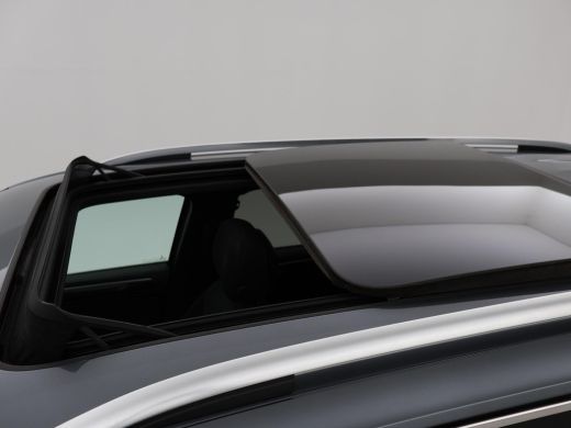 Volkswagen Tiguan Allspace 1.5 TSI R-LINE + PANORAMA | FIETSENDRAGER | TREKHAAK | MASSAGE | VIRTUAL COCKPIT | DAKDRAGERS ActivLease financial lease
