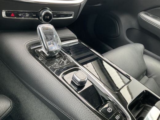 Volvo  V60 2.0 T6 PHEV AWD Inscription Trekhaak 360Cam Leer Stoel/Stuurverw Led NL-Auto! ActivLease financial lease