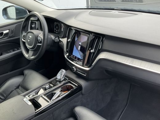 Volvo  V60 2.0 T6 PHEV AWD Inscription Trekhaak 360Cam Leer Stoel/Stuurverw Led NL-Auto! ActivLease financial lease