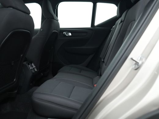 Volvo  XC40 Single Extended Range Plus 82 kWh | Voorstoelen verwarmd | Warmtepomp ActivLease financial lease