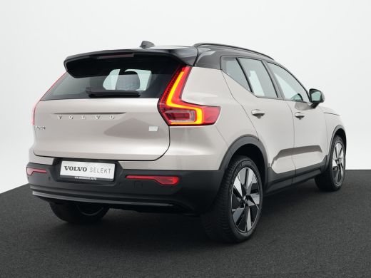 Volvo  XC40 Single Extended Range Plus 82 kWh | Voorstoelen verwarmd | Warmtepomp ActivLease financial lease