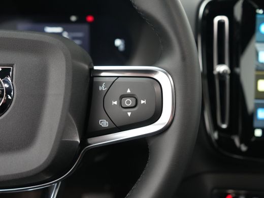 Volvo  XC40 Single Extended Range Plus 82 kWh | Voorstoelen verwarmd | Warmtepomp ActivLease financial lease