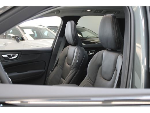Volvo  XC60 T6 350PK Ultra Dark | Black Pack | 360° | Luchtvering | B&W Audio | Panoramadak | Getint Glas ActivLease financial lease