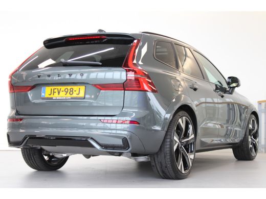 Volvo  XC60 T6 350PK Ultra Dark | Black Pack | 360° | Luchtvering | B&W Audio | Panoramadak | Getint Glas ActivLease financial lease